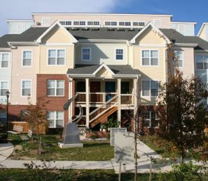 Savannah Heights apartment exterior